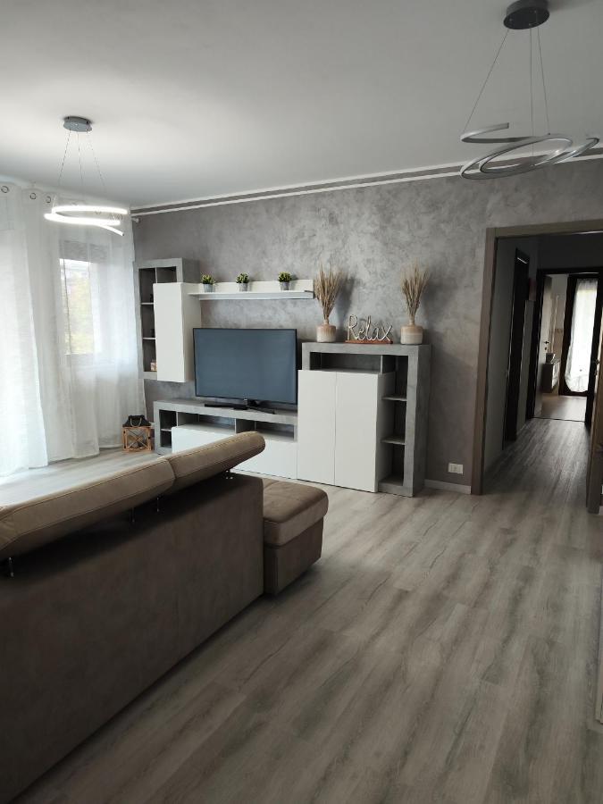 Sempione Apartment 라이나테 외부 사진